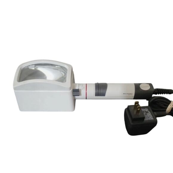 ESCHENBACH Lighted LED Handheld 3X 7.6D 250+4D Magnifying Glass Germany Tested! - Picture 1 of 4